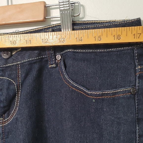 Rocawear Vintage Women's Dark Denim Shorts with Red Detailing Size 15 - Picture 6 of 11